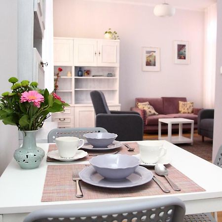 Apartament Antykwa Stary Toruń Exteriör bild