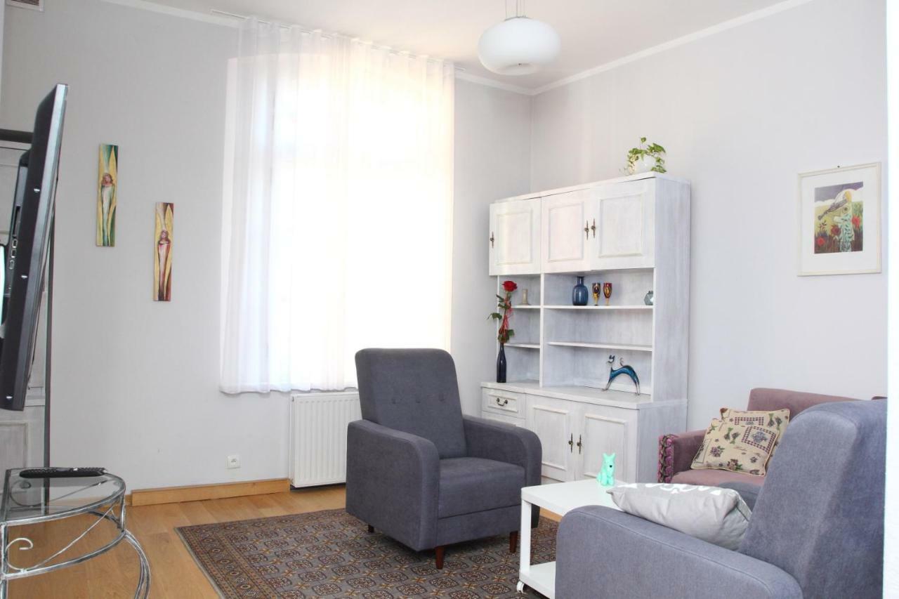 Apartament Antykwa Stary Toruń Exteriör bild