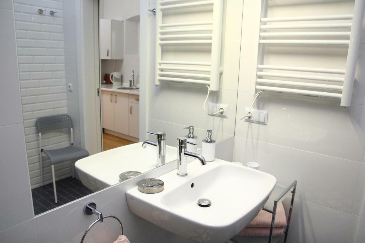 Apartament Antykwa Stary Toruń Exteriör bild